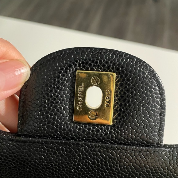 Chanel Caviar quilted Maxi double flap bag - Picture 9 of 13